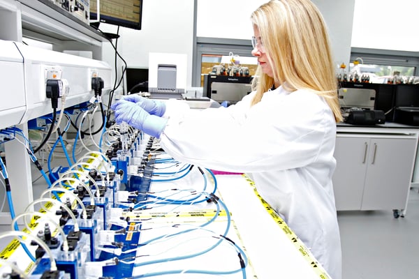 REPROCELL scientist using Ussing chambers for assays